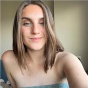 Profesora de apoyo en asignaturas como física y química o matemáticas para adolescentes que estén cursando la ESO, principalmente